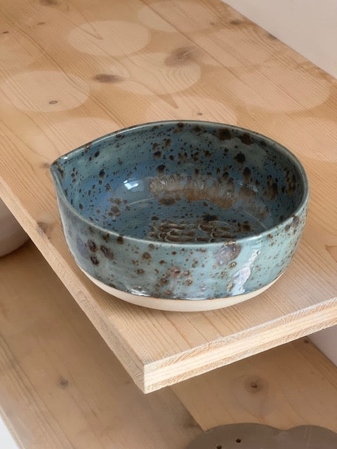 Bol grate ail / équetteur d'herbes fraiches
