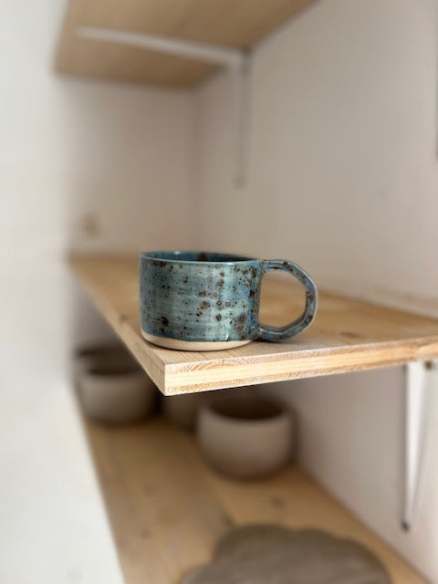 Tasse terre brûlée