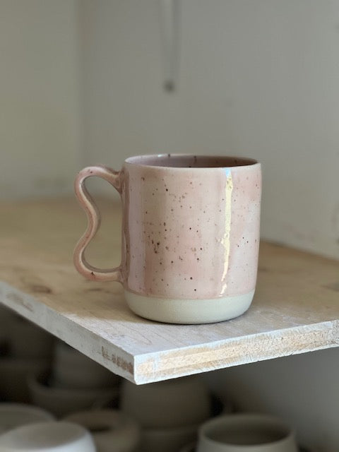 Tasse à thé avec anse